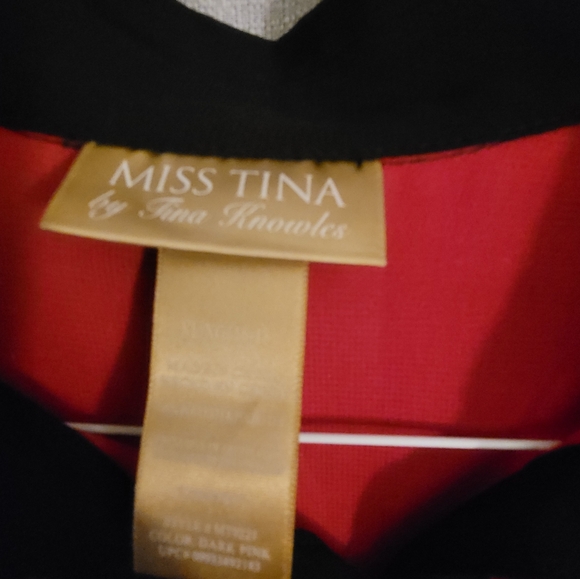 Suit - Picture 2 of 2